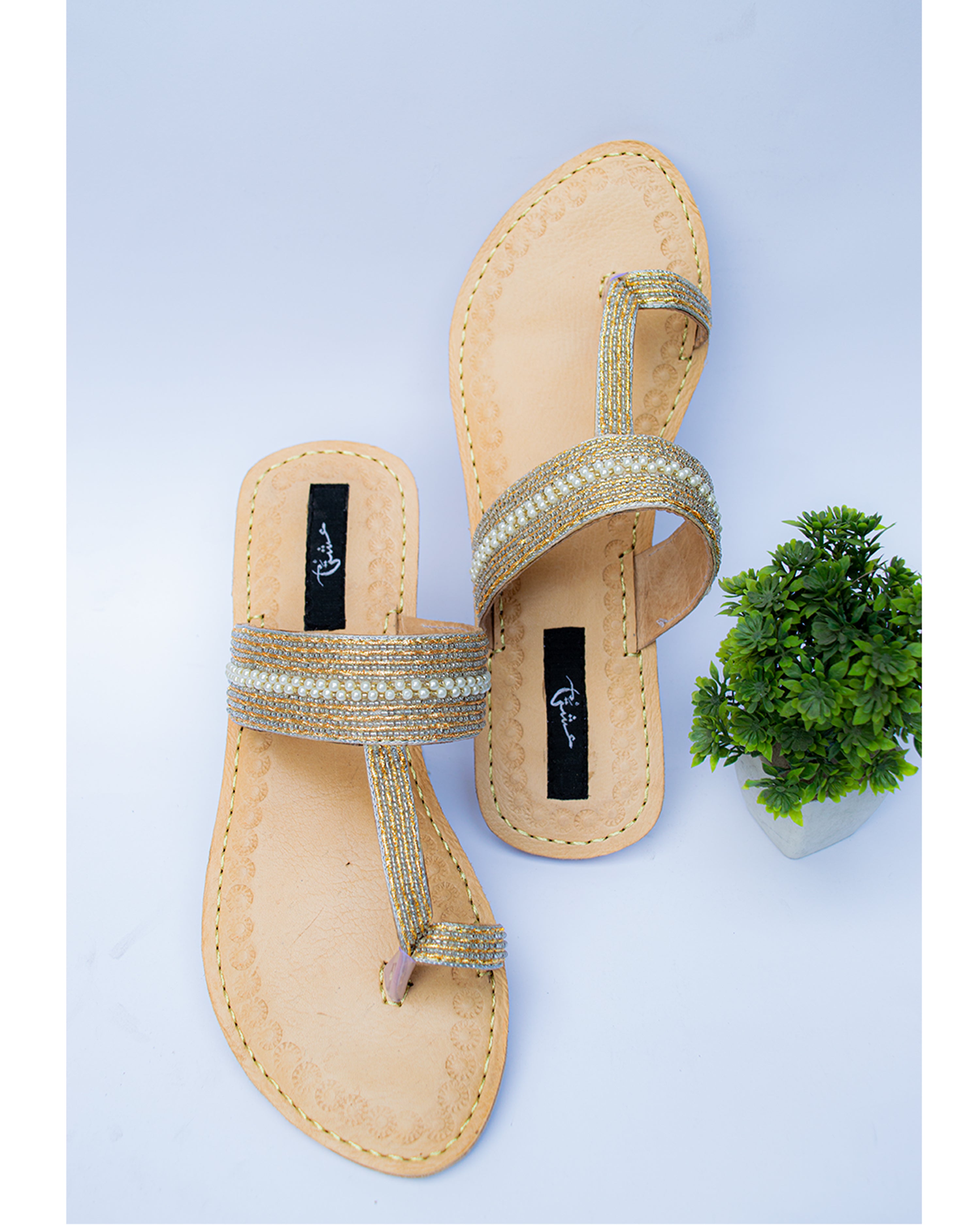 WHITE RANGREZ ROYAL  - KOLAPORI