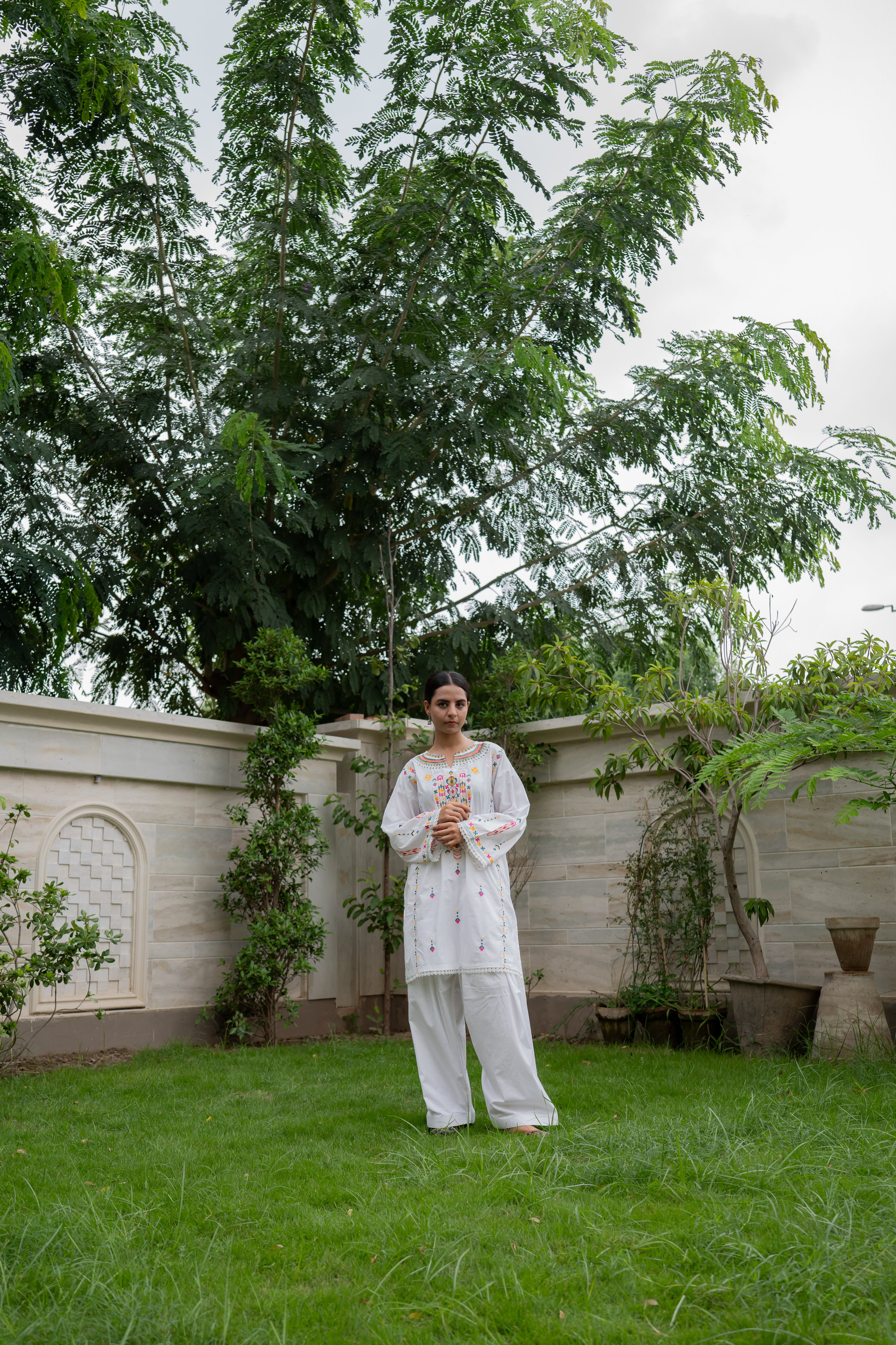 VISTA WHITE - UNSTITCHED