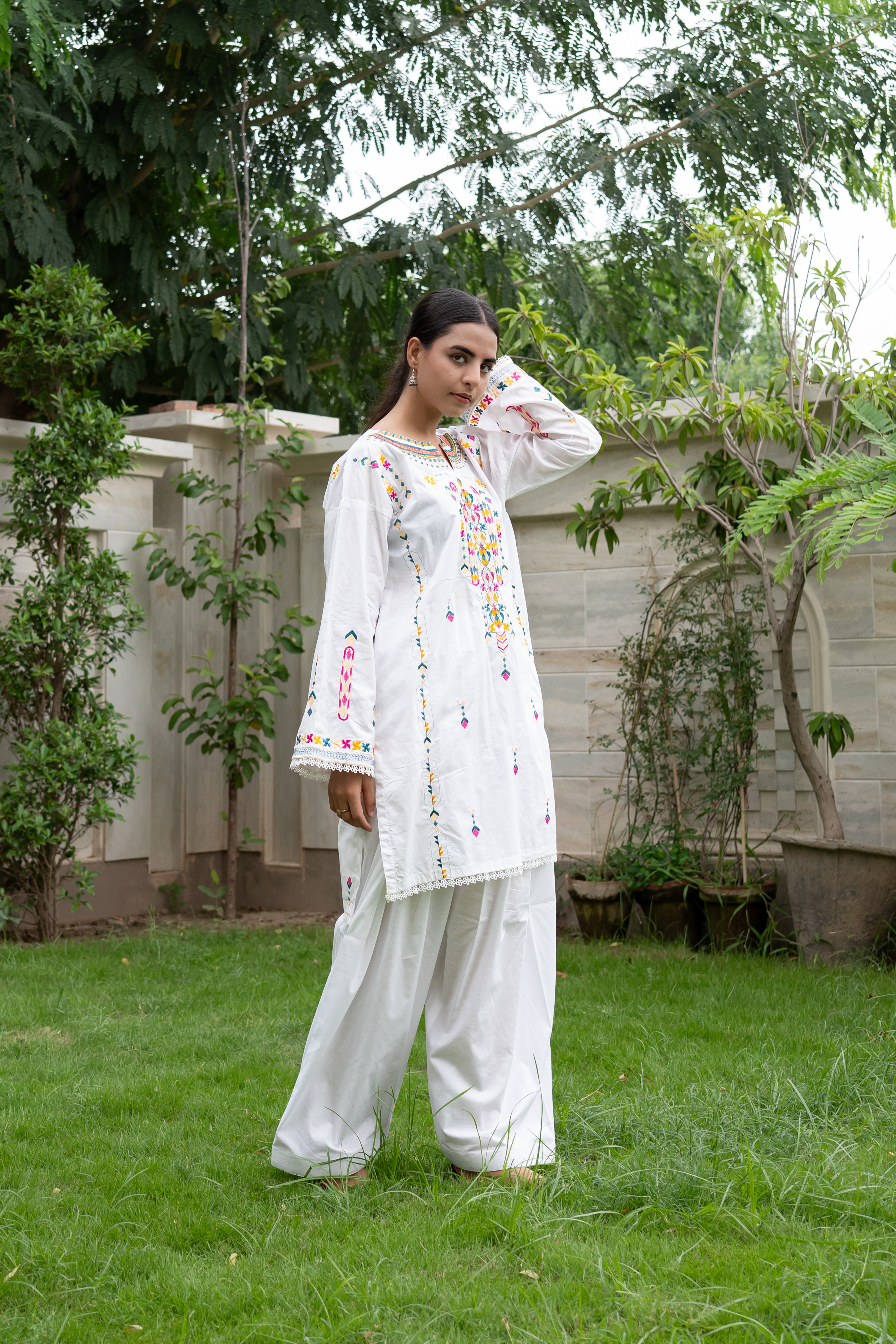 VISTA WHITE - UNSTITCHED