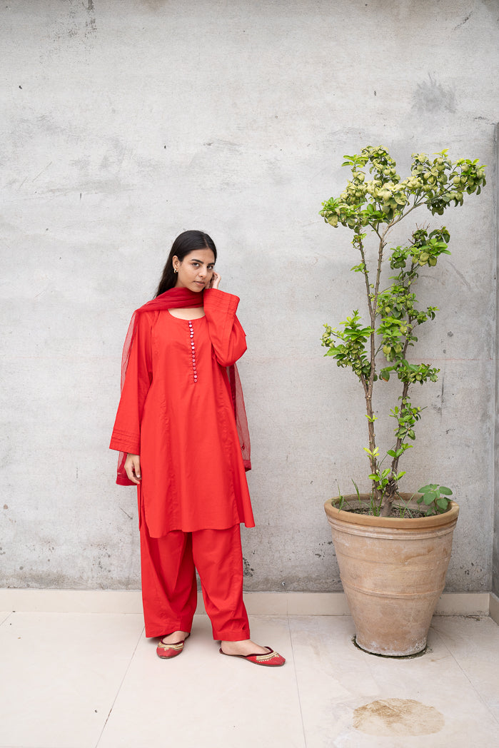 RED MINIMAL CHIC - STITCHED
