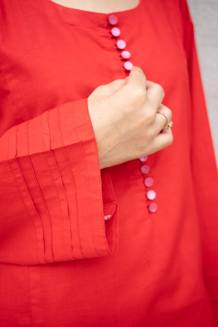 RED MINIMAL CHIC - STITCHED