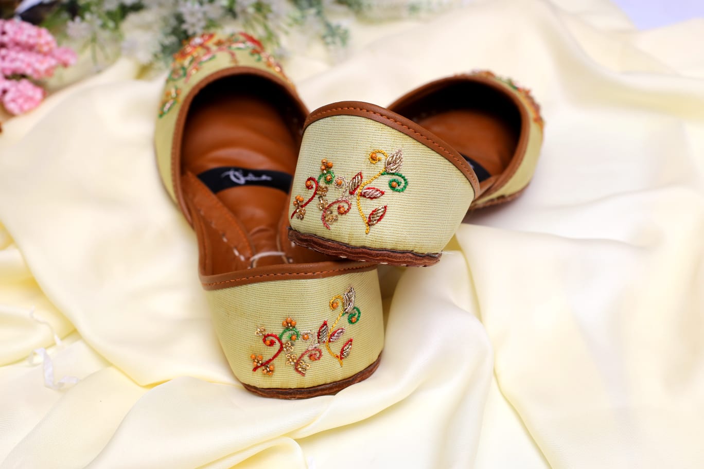 Meadow Blossom - Khussa