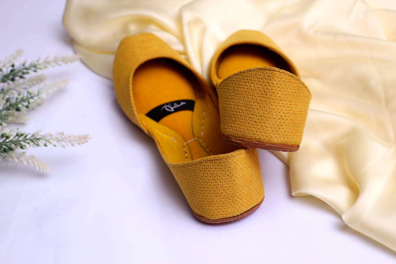 Everyday Elegance  - Khussa