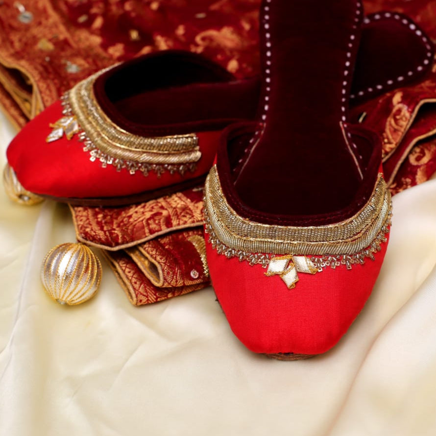 Crimson Charm - Slipper